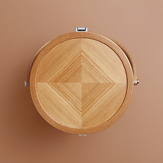 エルメス HERMES サドルボックスカルーセル　新品未使用 エルメス HERMES サドルボックスカルーセル 新品未使用 - メルカリ